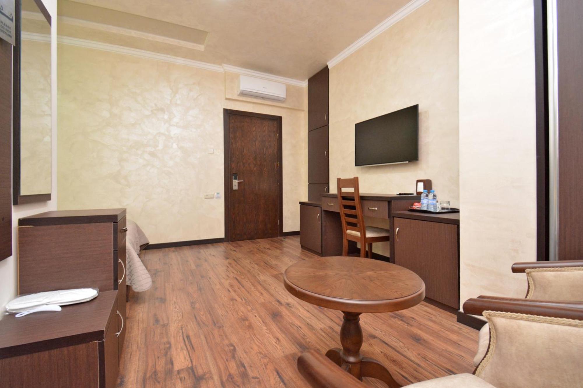 Partez Hotel يريفان المظهر الخارجي الصورة
