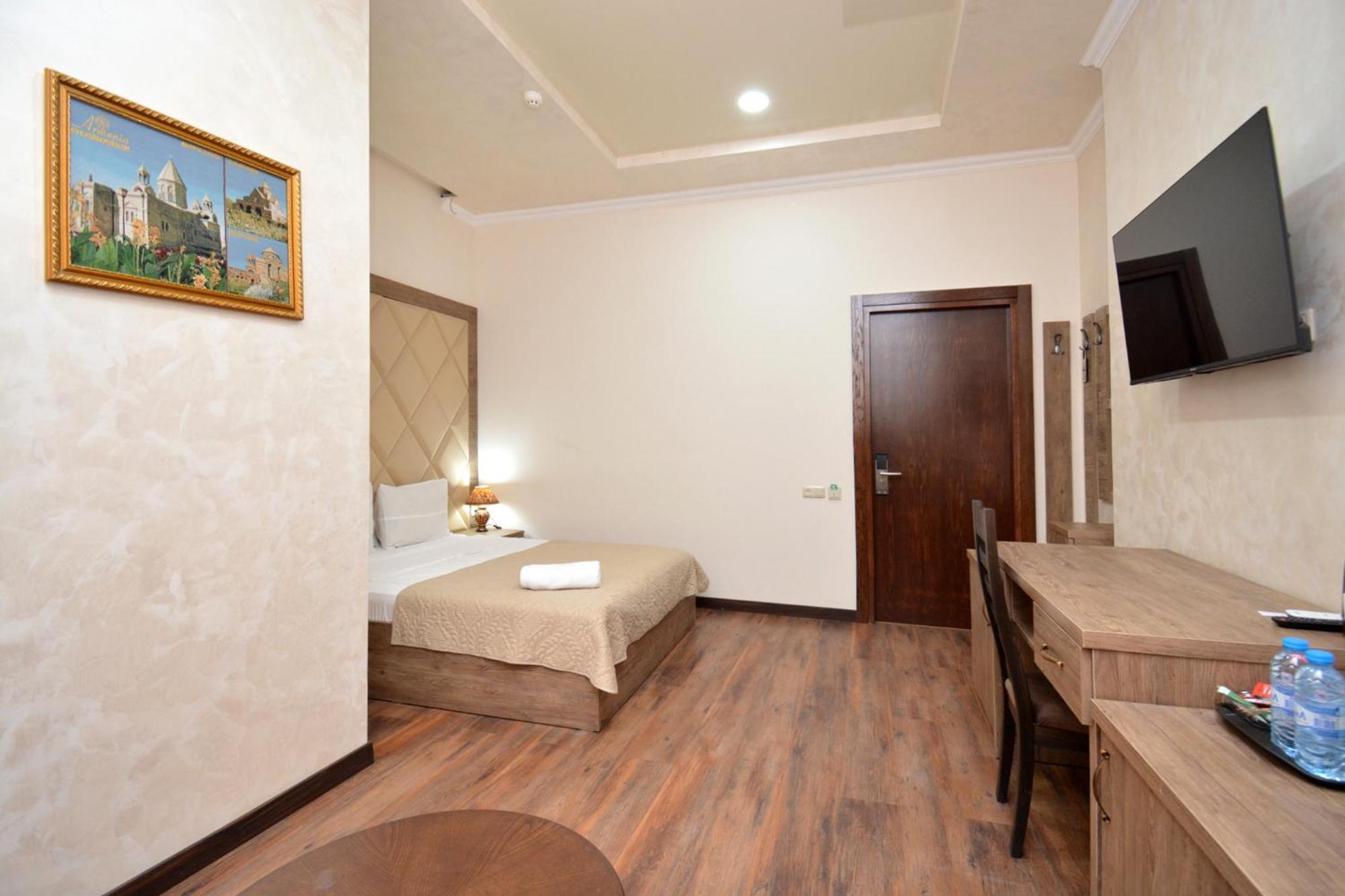 Partez Hotel يريفان المظهر الخارجي الصورة